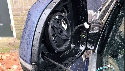 Spiegel diefstalbescherming auto: Diefstallen in Wiesbaden – zo bescherm je jouw voertuig effectief - FritzLock.nl